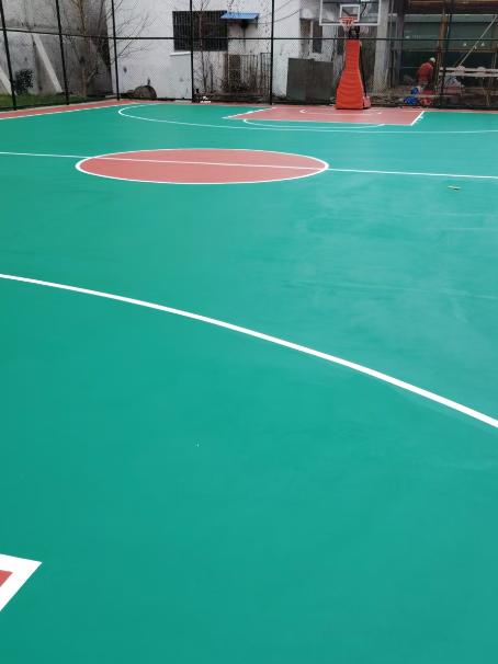 绩溪 球场长期使用易出现地面开裂